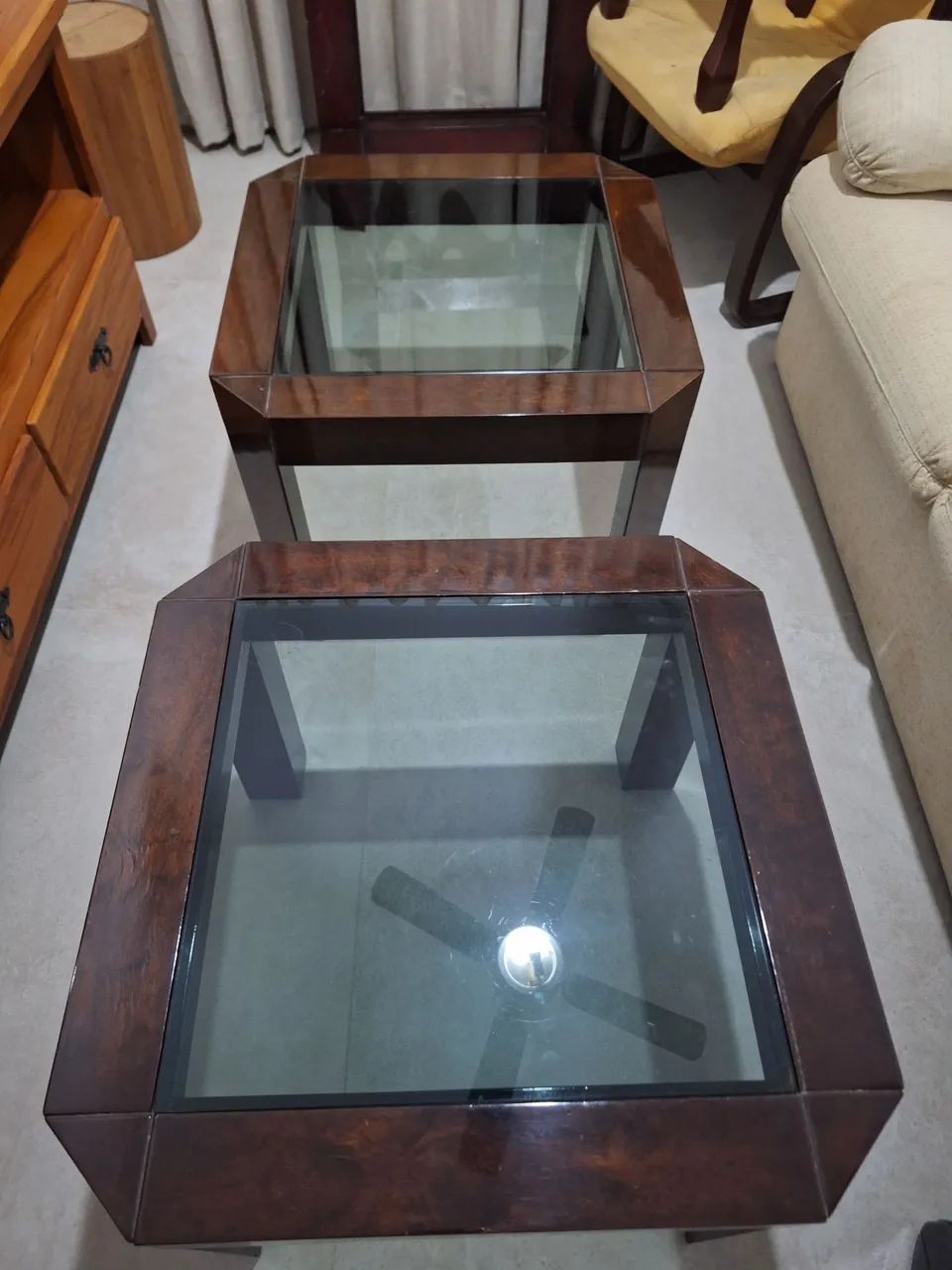 Conjunto sofisticado 5 mesas ( Centro + Laterais ) Madeira/ Vidro - Oportunidade  - Foto 2