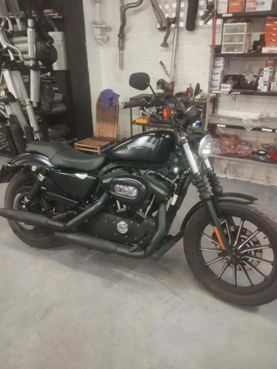 Harley Davidson XL Iron 883 - Foto 4