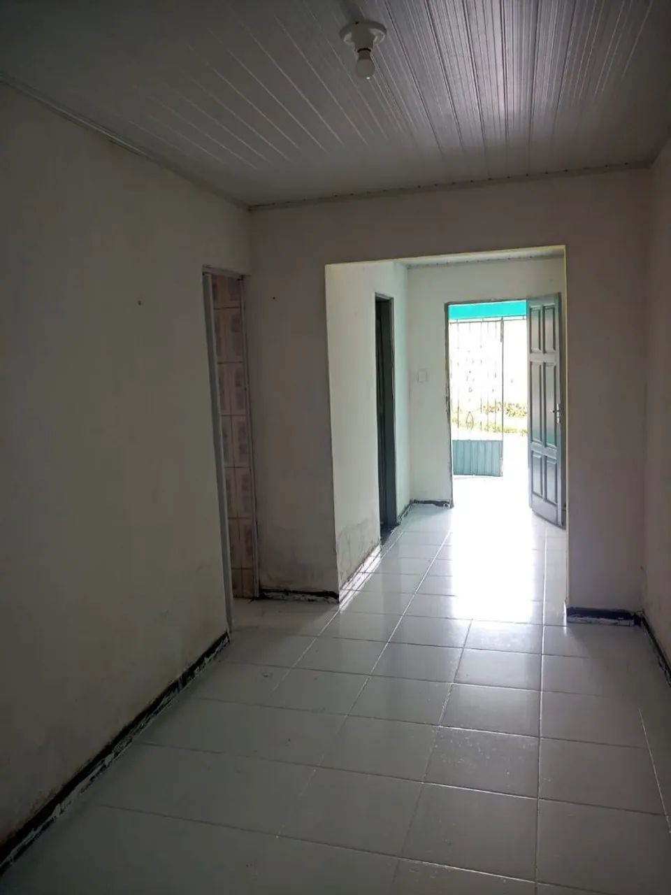 Vendo Chave ( Casa no Centro de Capela) QUITADA  - Foto 3