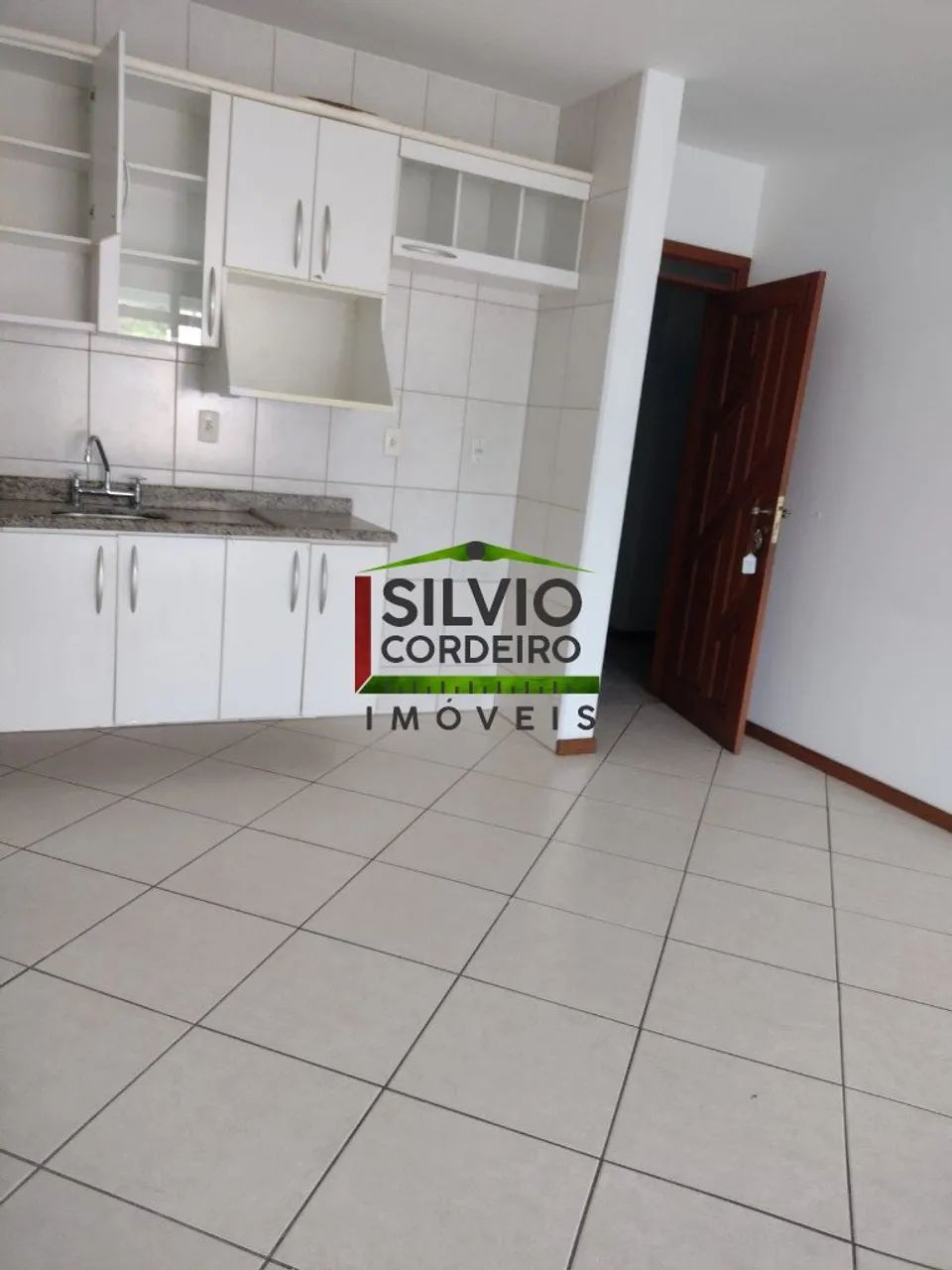 Apartamento 02 dormitórios, sendo 01 suíte - Lagoa da Conceição - Foto 3