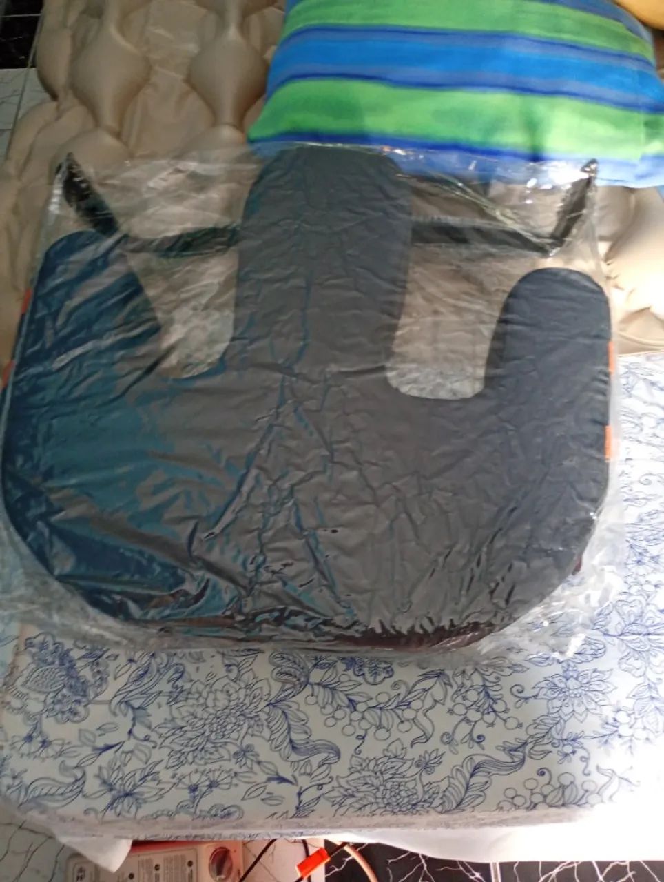 Almofada ortopédica para as pernas e pés  - Foto 2