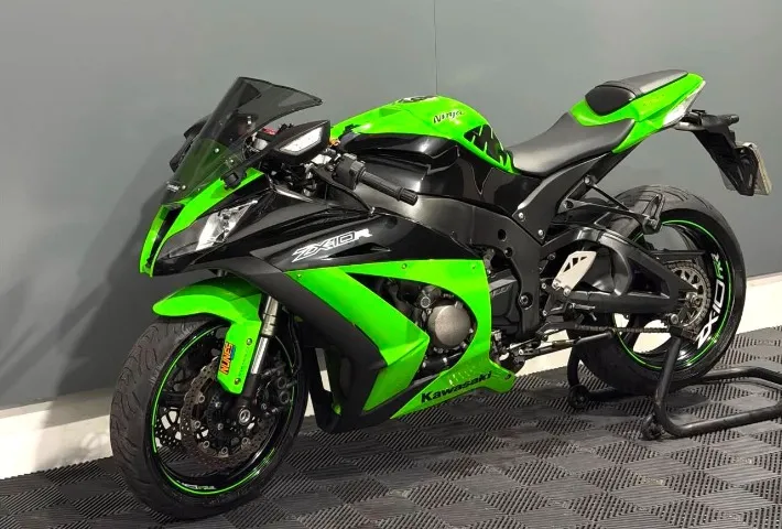 Kawasaki 1000 2012 - 1517700918 | OLX