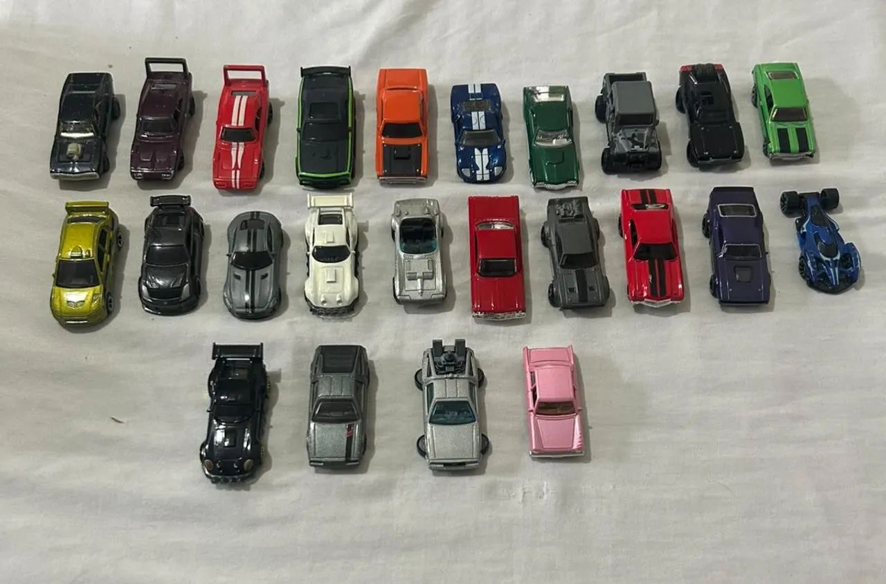 COLEÇÃO CARRINHOS HOT WHEELS !!! - Foto 4