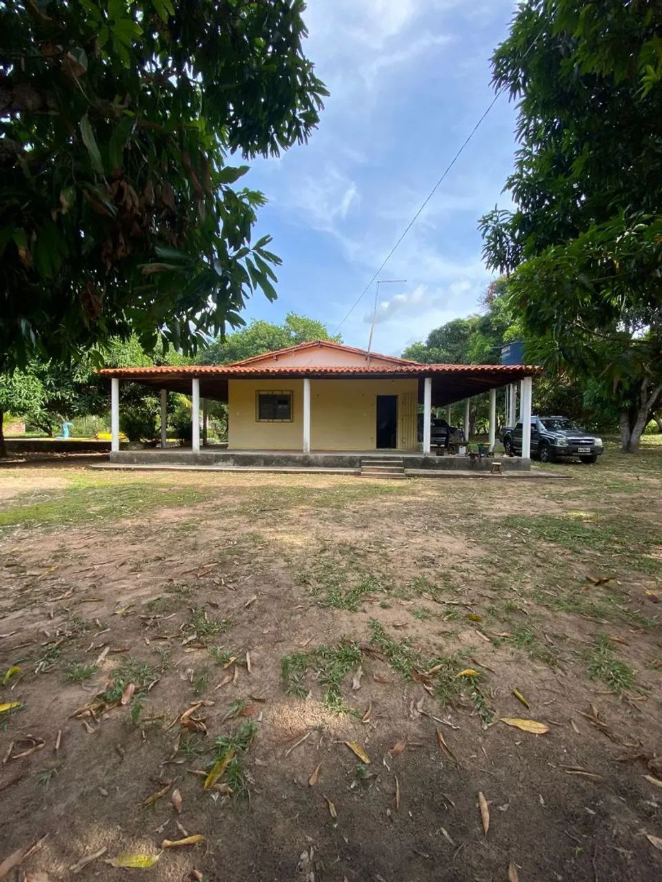 Vendo sitio com piscina 