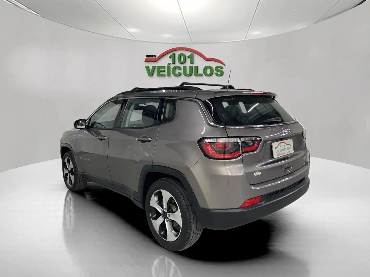 Jeep Compass Longitude 2.0 4X2 Flex 16V Aut. 2017 - Foto 3