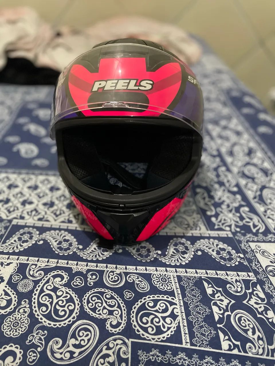 Capacete Peels numeração 56