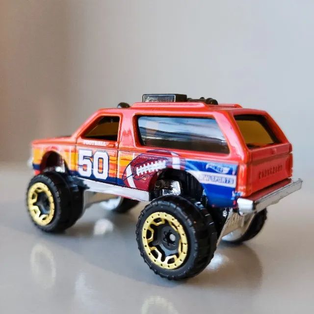 Hot Wheels - Chevy Blazer 4x4 - Foto 4