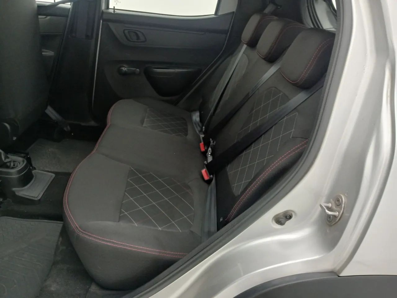 Renault Kwid 1.0 Zen, foto 17 de 18
