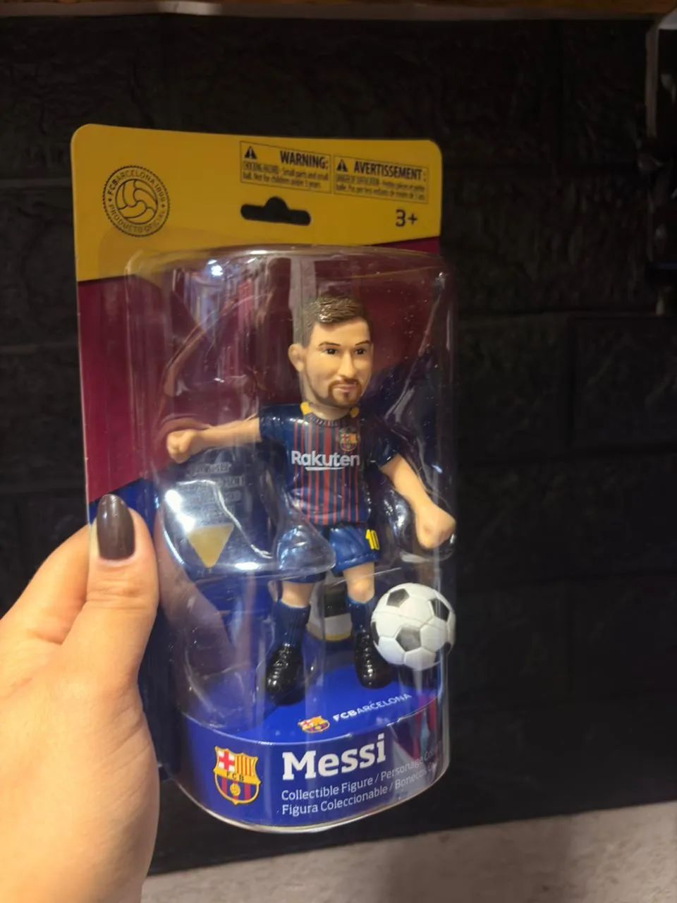 Boneco Colecionável Messi Barcelona + Bola móvel  - Foto 4