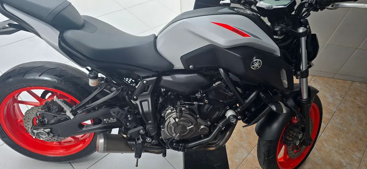 YAMAHA MT-07 - Foto 2