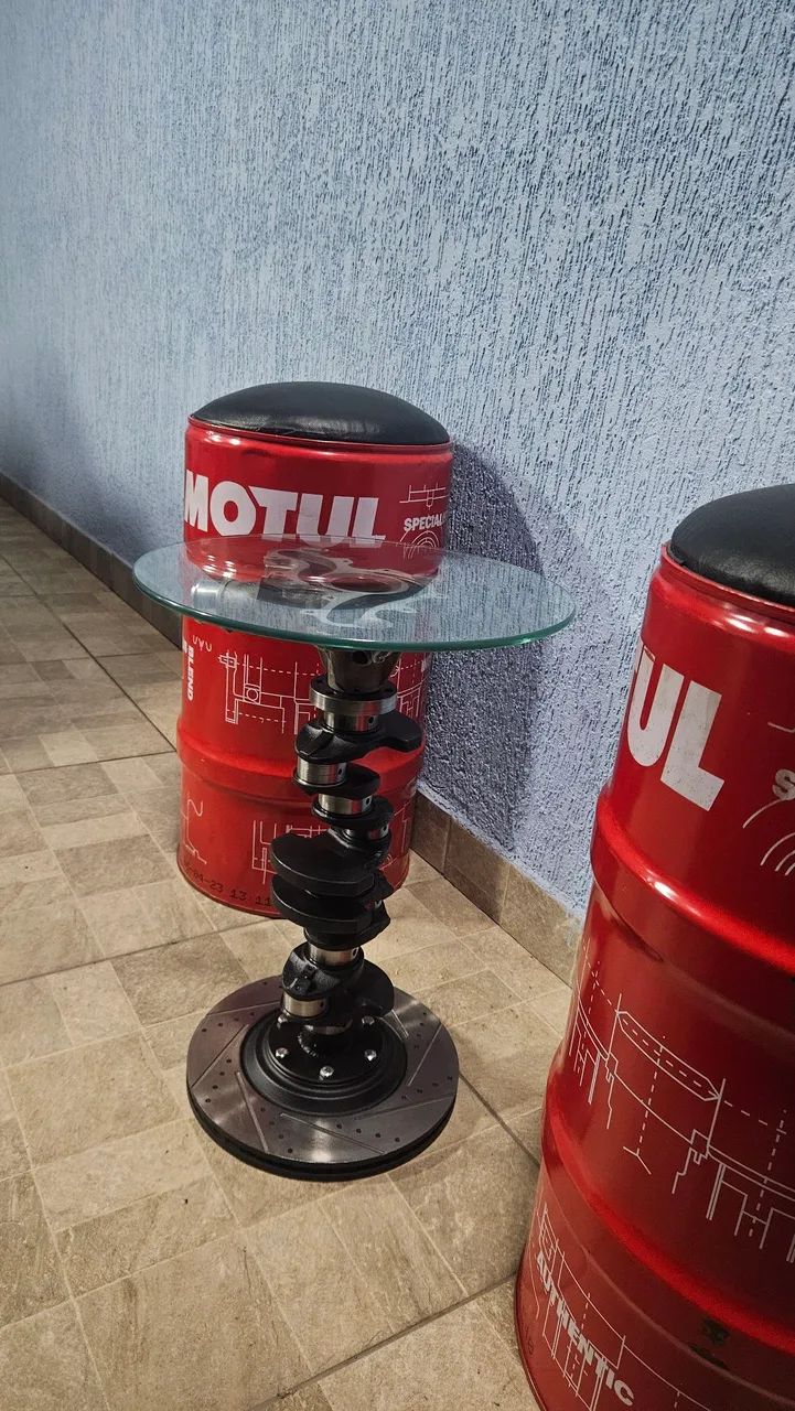 Conjunto  mesa de centro e banquetas decorativa  - Foto 2