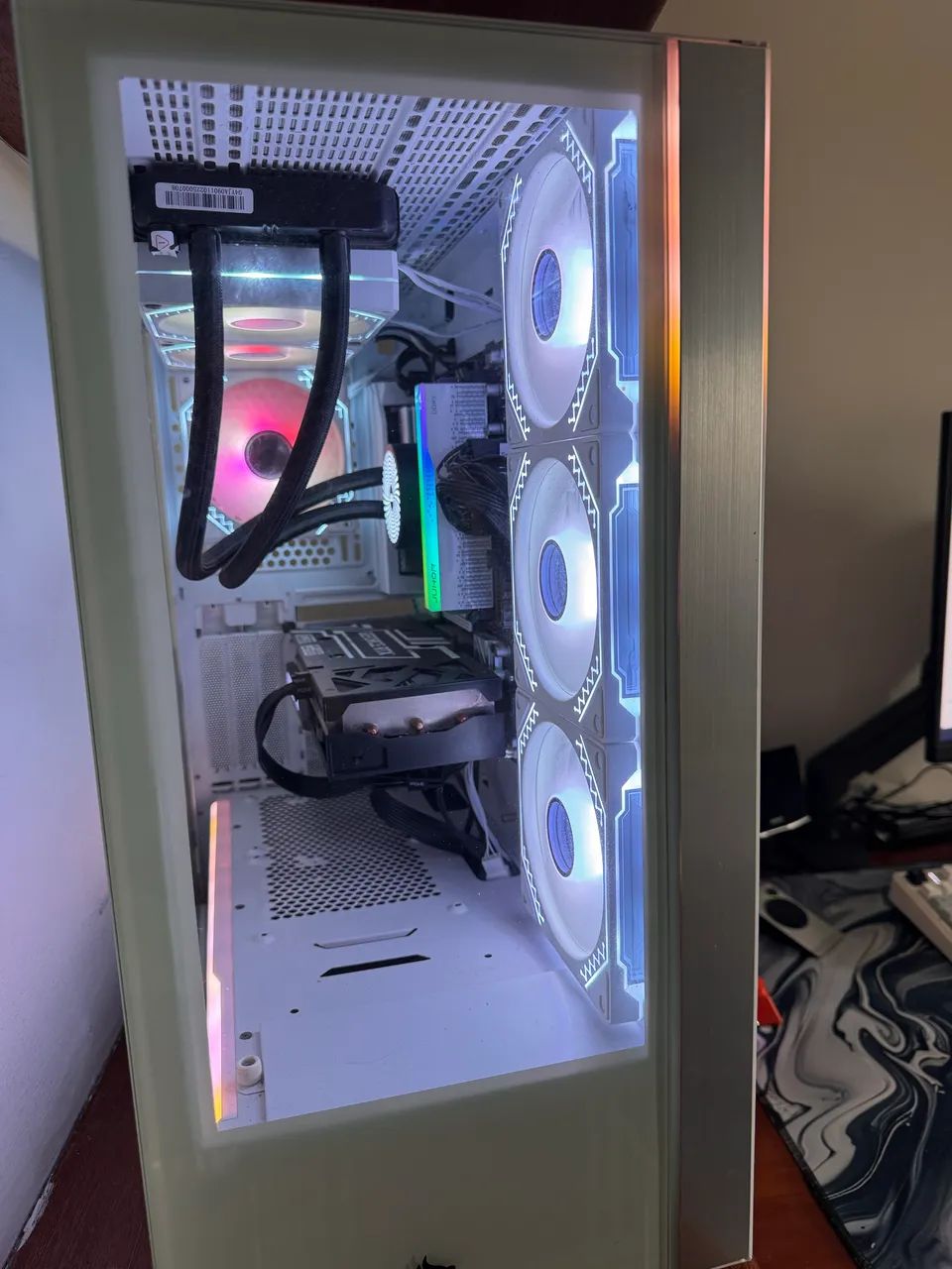 Pc Gamer - Ryzen 7 9700x - 32GB RAM - 4070 - Foto 2