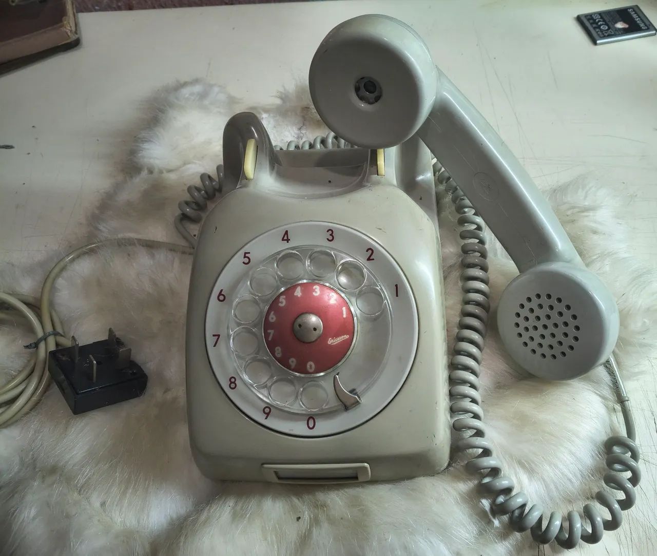 Telefone de disco de discagem antigo  - Foto 2
