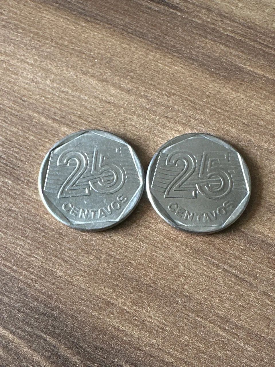 Duas moedas de 25 centavos 1994/1995 colecionável  - Foto 2