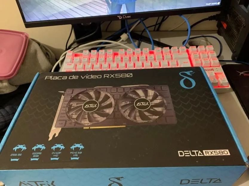 Vendo placa de vídeo delta RX580