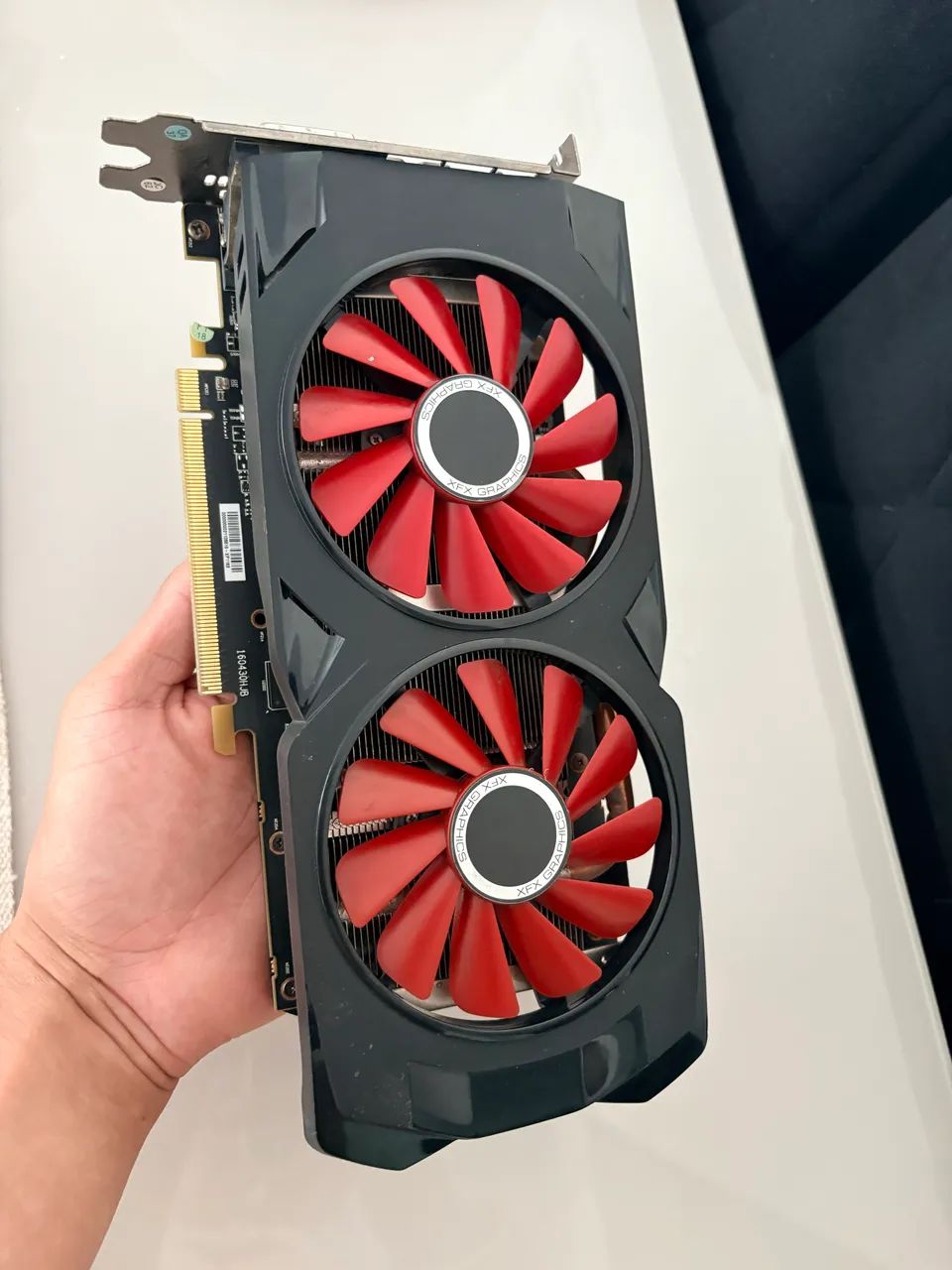 Rx 570 4gb XFX funcionando perfeitamente 