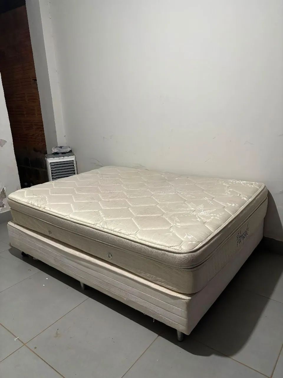 Cama box casal 