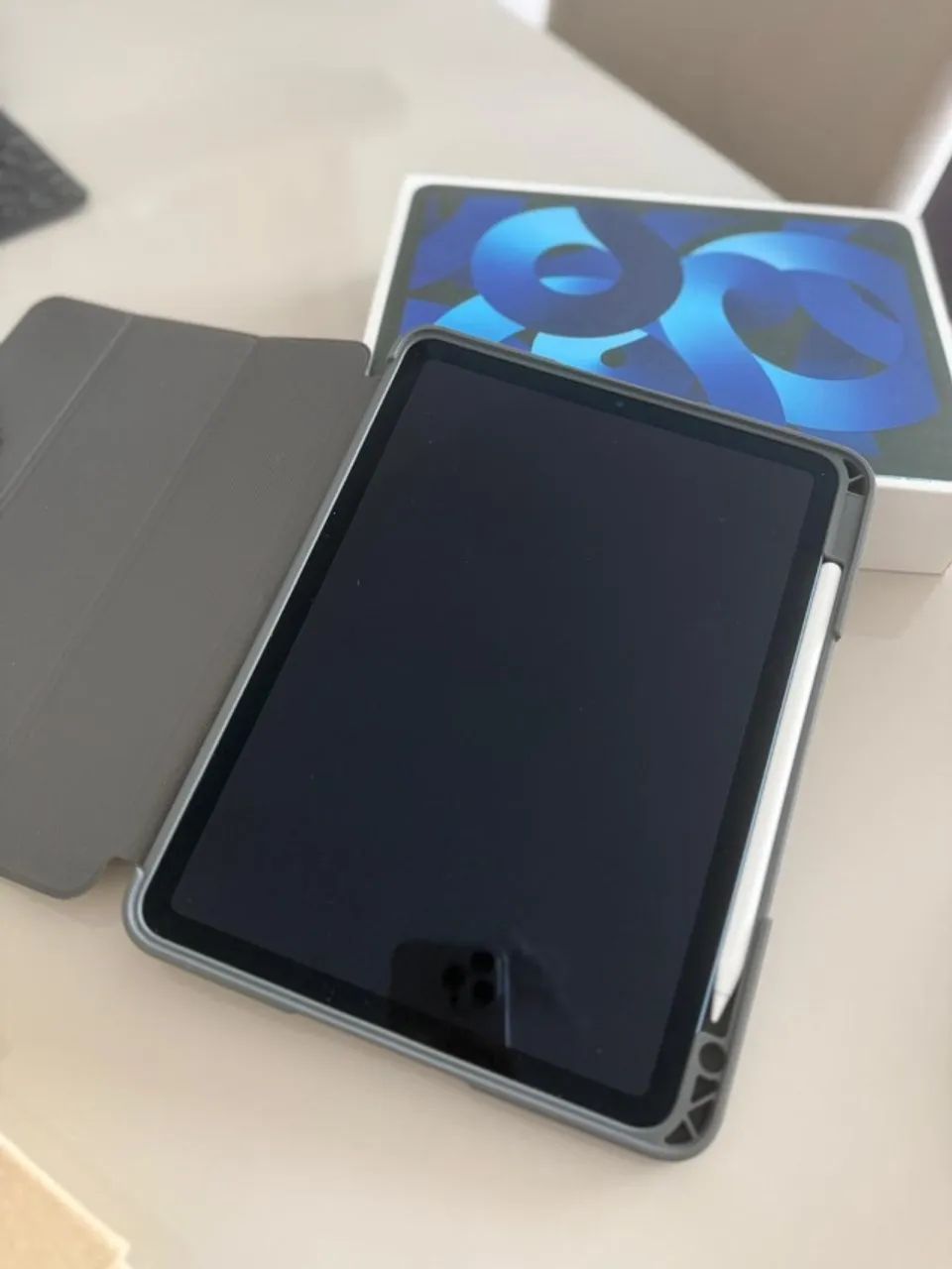 IPAD AIR 5 GERAÇÃO - 256GB AZUL + APPLE PENCIL - Foto 3