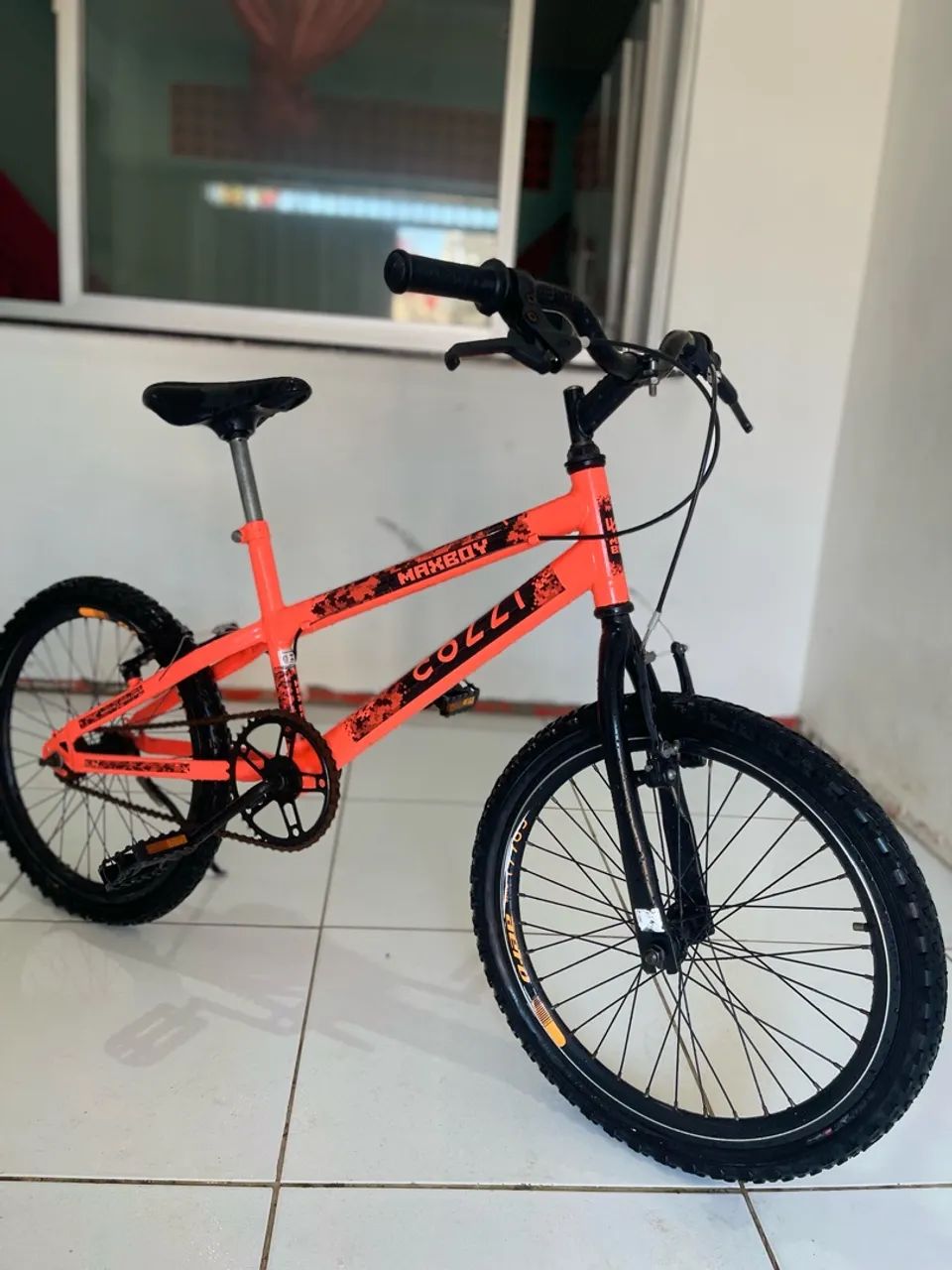 Bicicleta impecável 