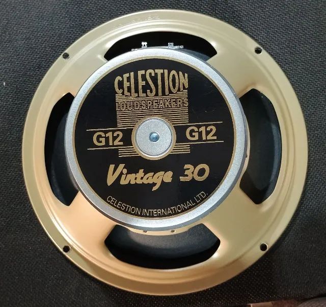 V30 Made UK 8 ohms -  Celestion 