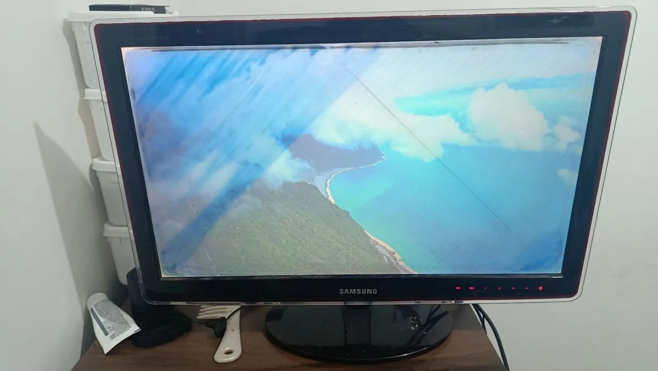 Tv monitor com defeito Samsung SyncMasterP2470HN - Foto 3