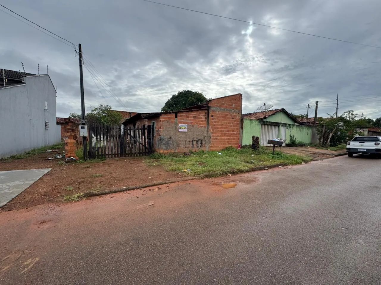 Imóvel com 2 Kitnets + Galpão à Venda - Ótima Oportunidade de Renda - Foto 3