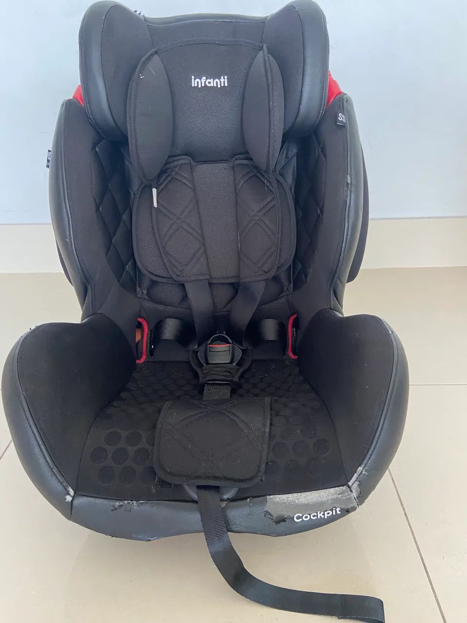Cadeirinha de criança para carro 