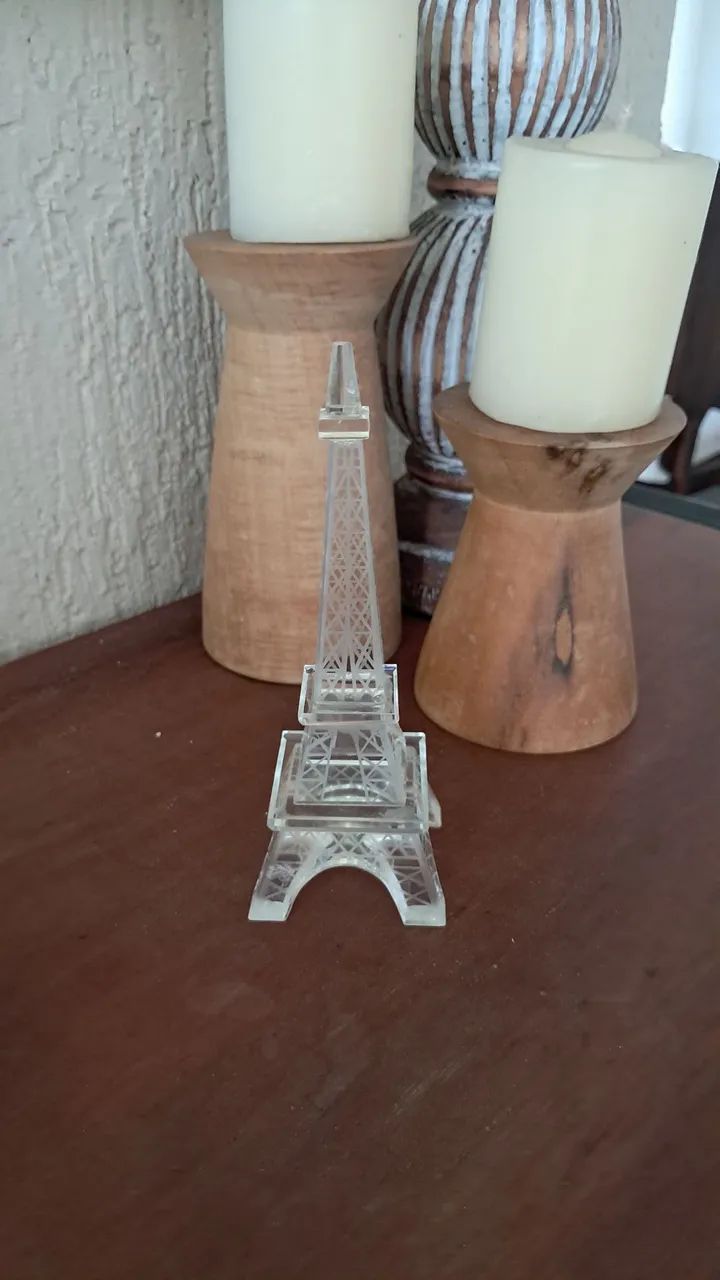 Torre Eiffel de vidro decorado!