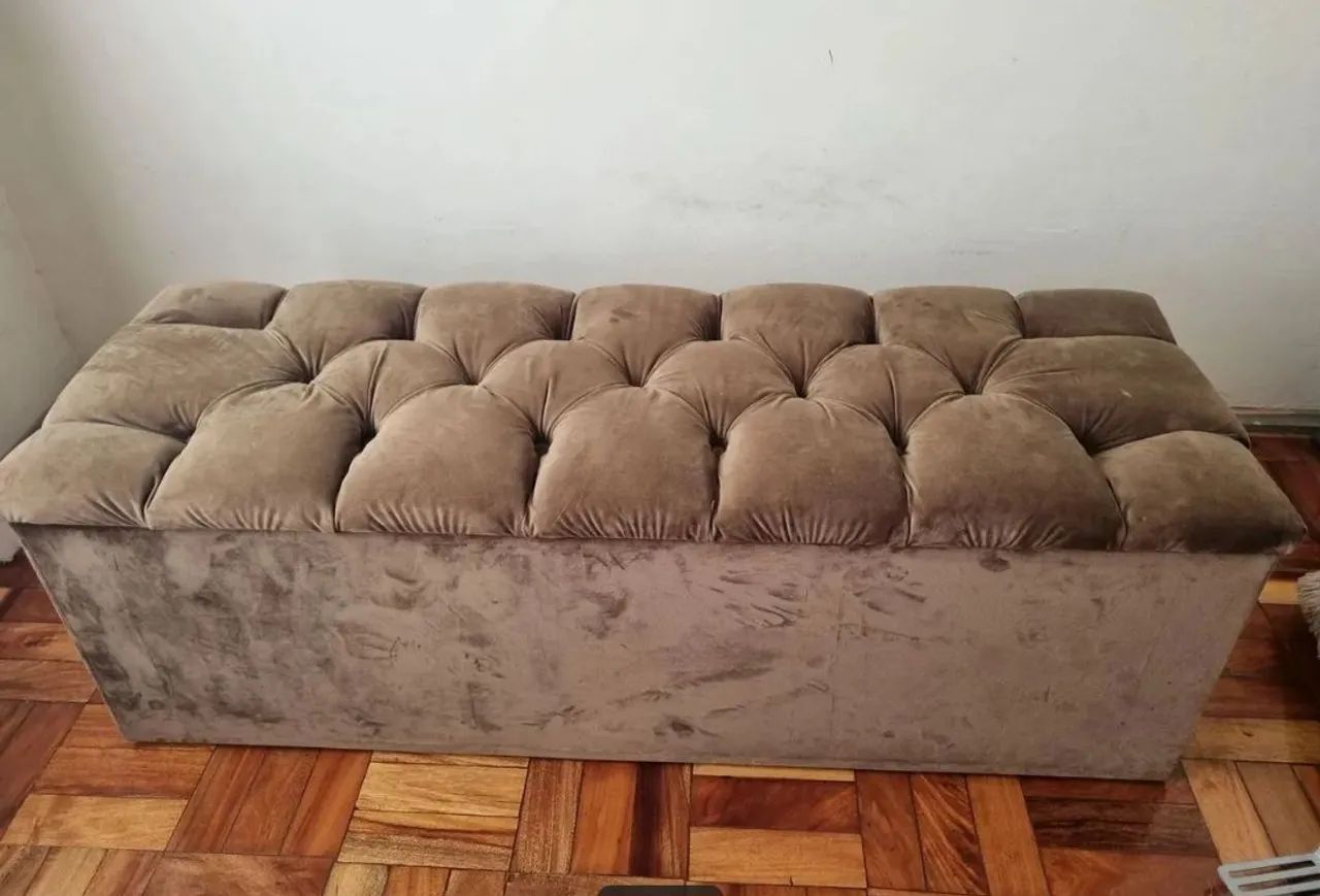 Conjunto de cabeceira e baú 