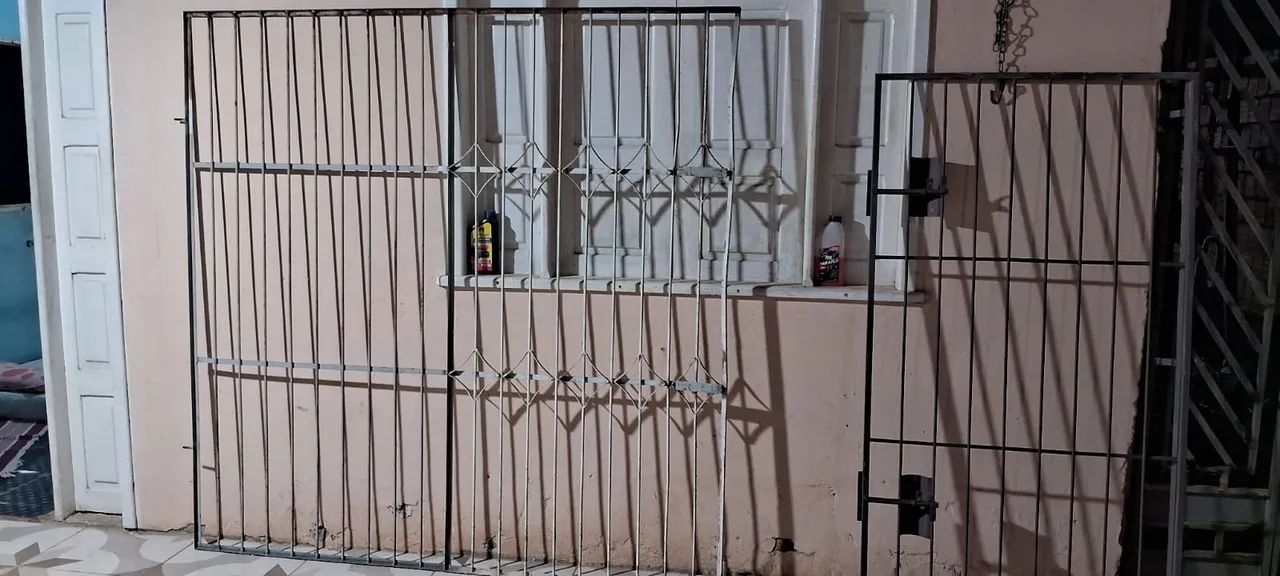 Vende-se 2 grades de ferro maciço. - Foto 2