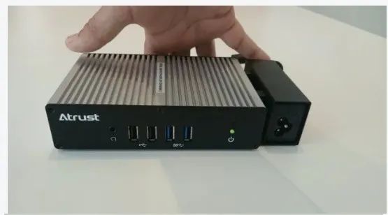 micro computador empresarial Atrust