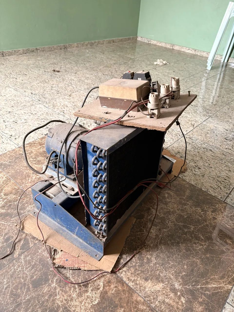 Vende se um motor bits 