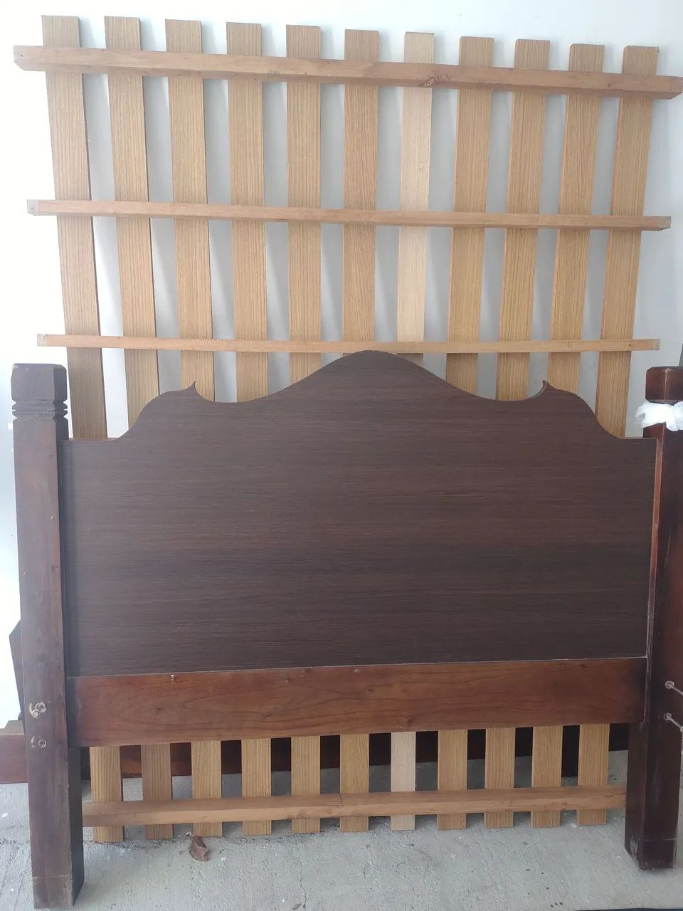 Cama com madeira maciça, Mais Colchão 