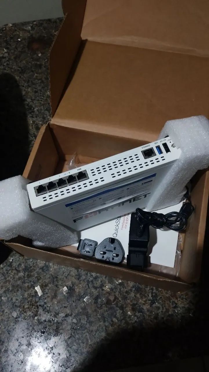 Cisco Fortigate 40F - Foto 3