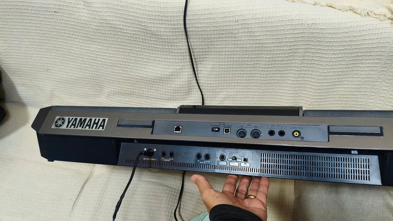 Teclado Yamaha Psr S910 - Foto 4
