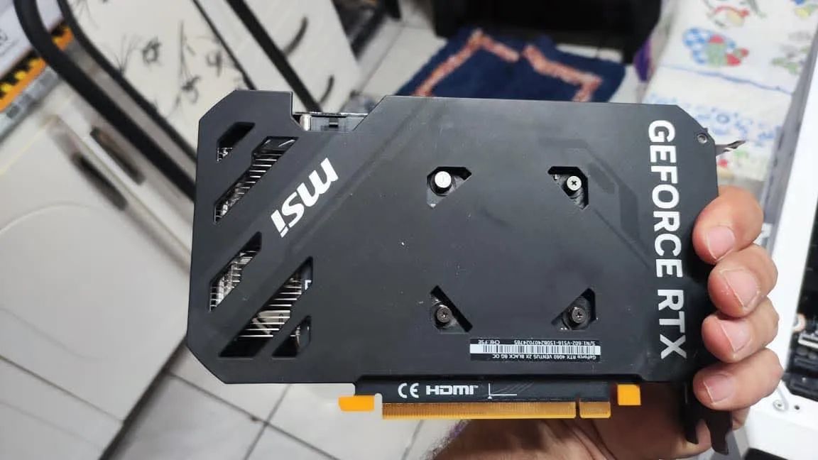 RTX 4060 Ventus 2X MSI - Foto 3