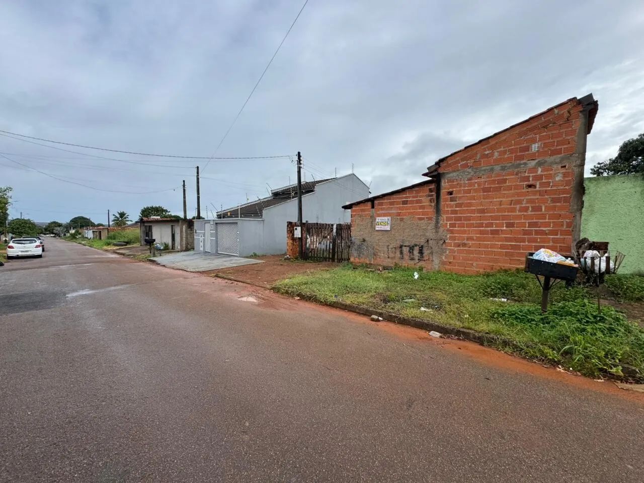 Imóvel com 2 Kitnets + Galpão à Venda - Ótima Oportunidade de Renda - Foto 2