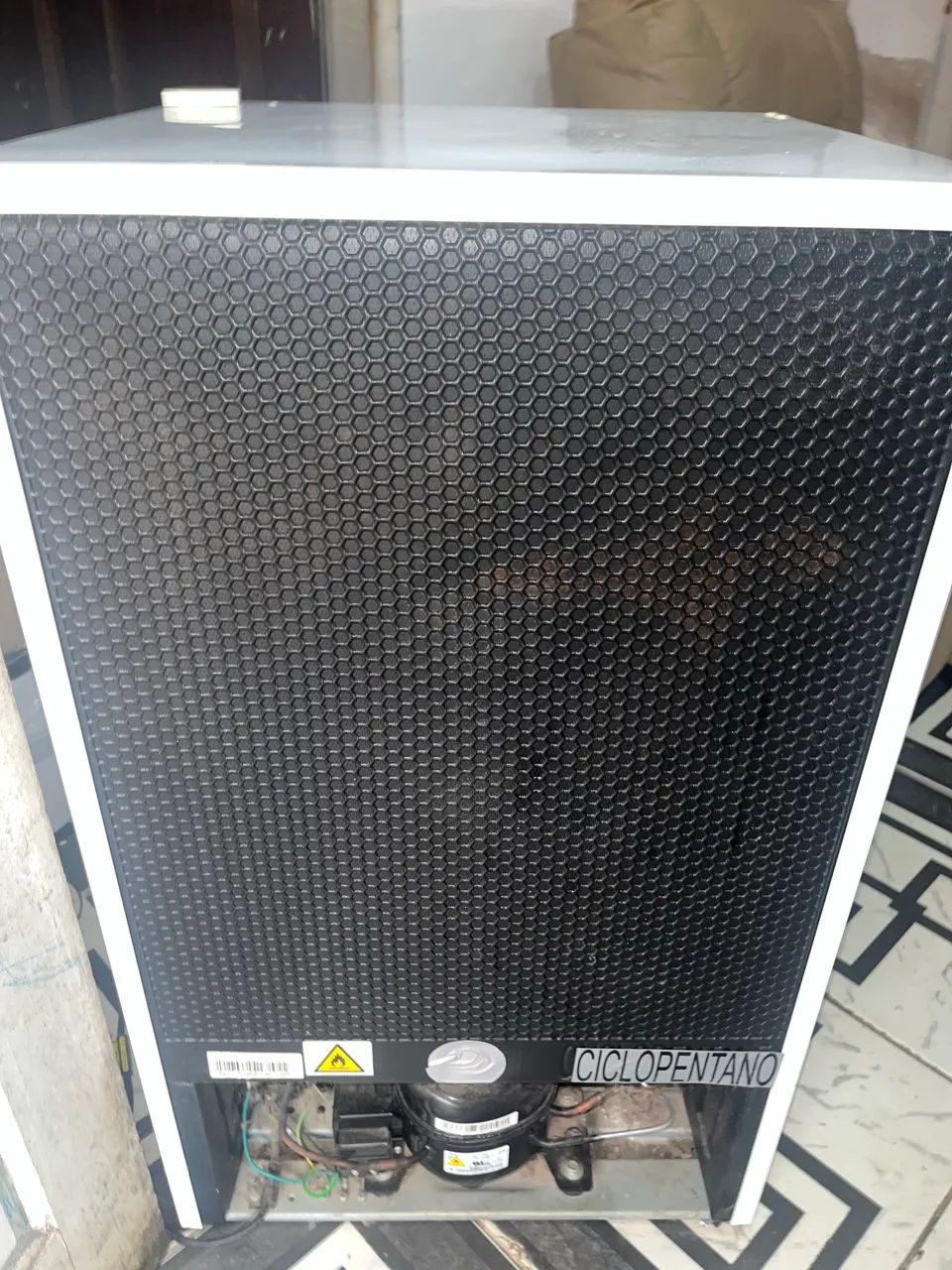 Frigobar Midea 124L Branco com Gaveta - Foto 4