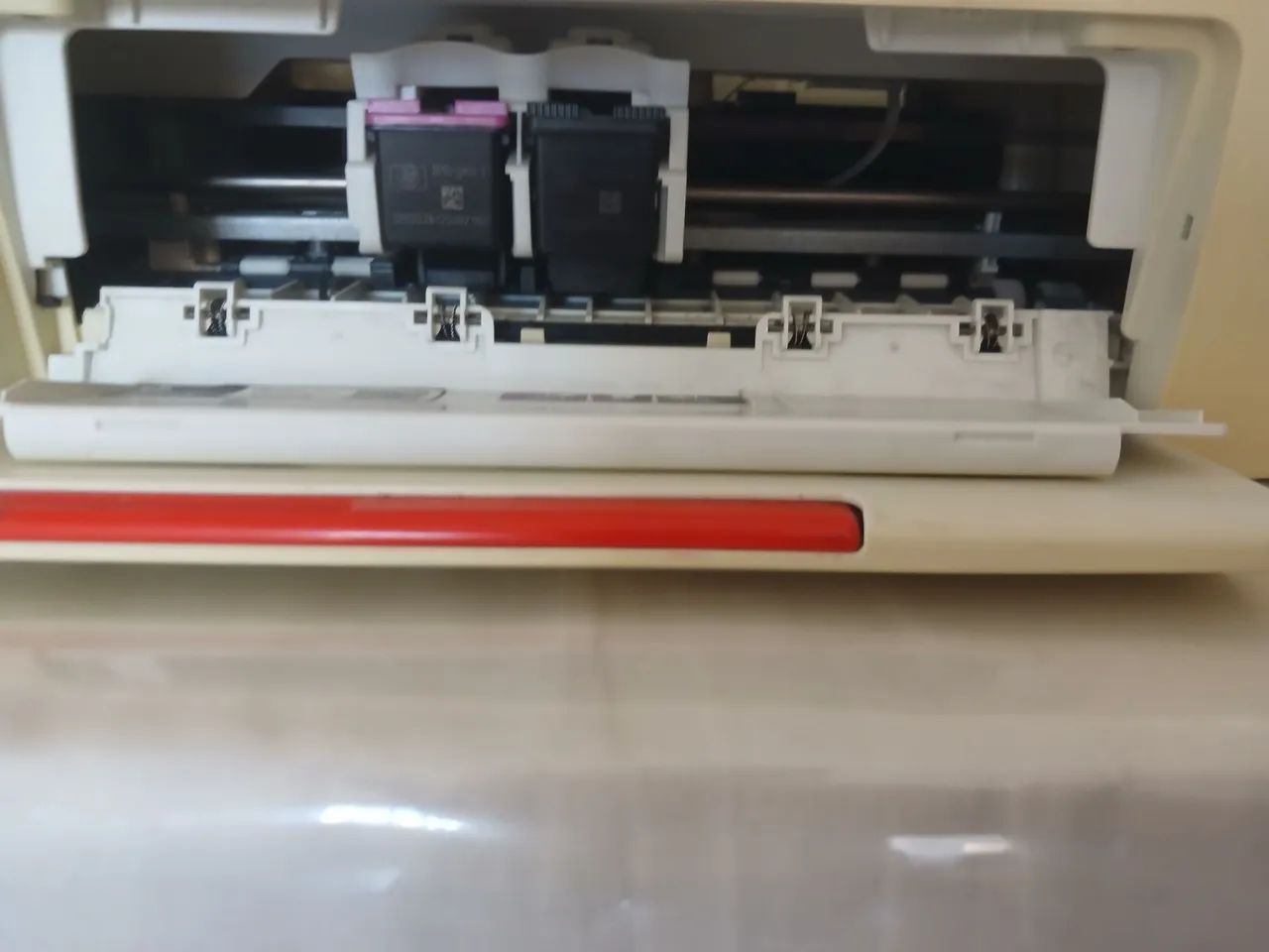 Impressora HP deskejet ink advantage 1115 usada com cabo - Foto 3