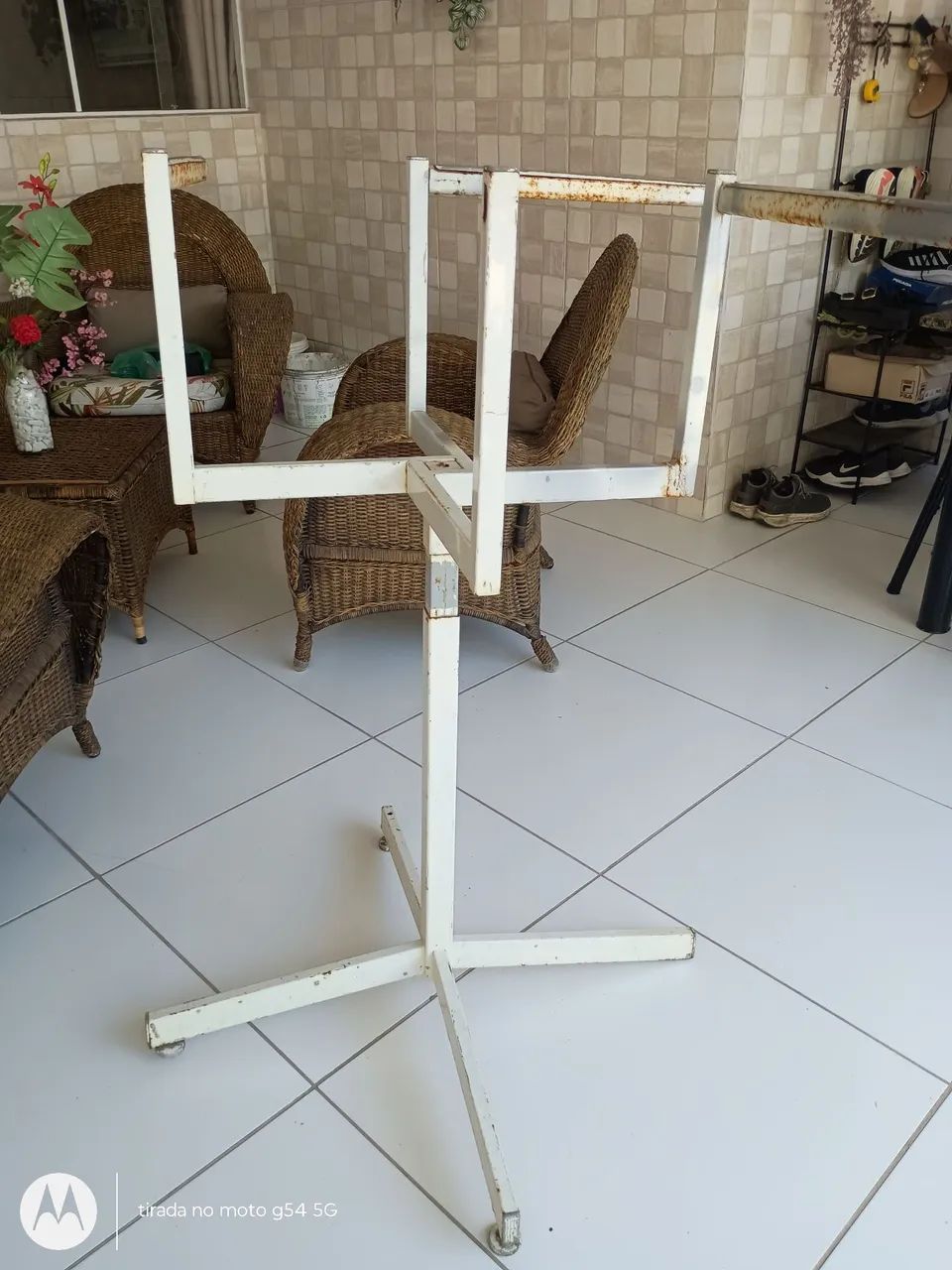 Vende-se  arara para loja
