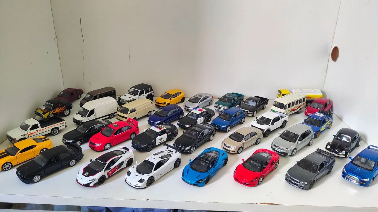 Coleção miniaturas 1/36