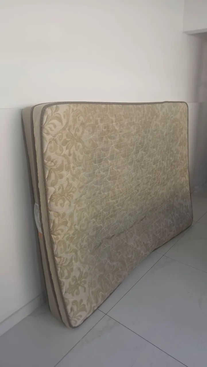 Colchão de casal padrão 