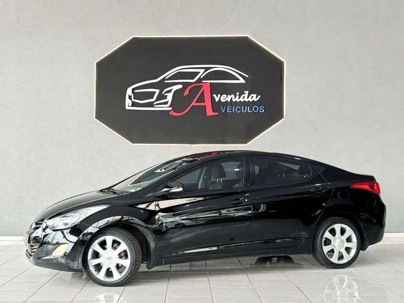 Hyundai Elantra GLS 1.8 16V 2012