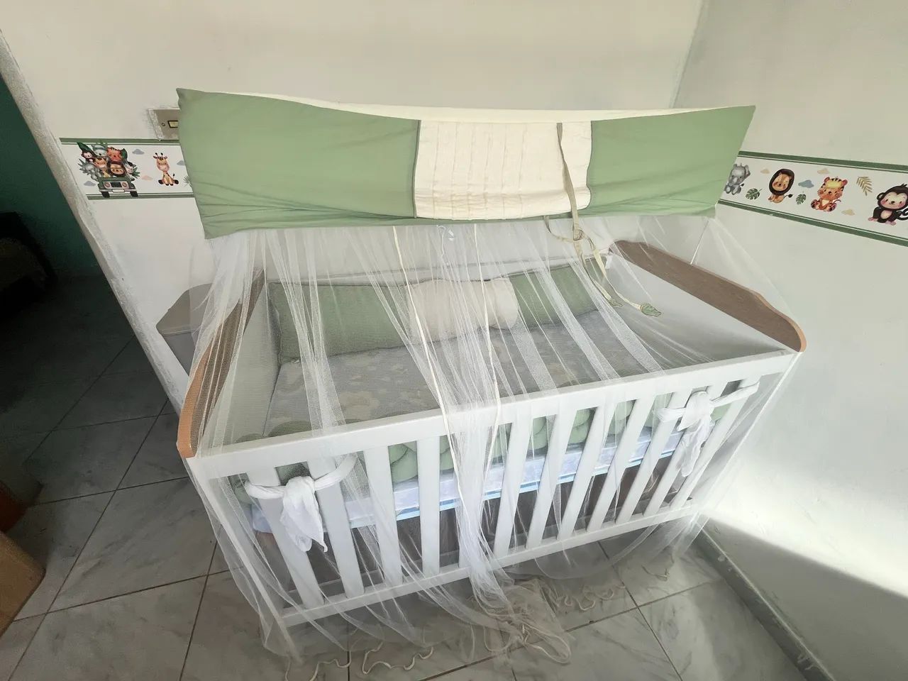 Berço bebê + kit berço 