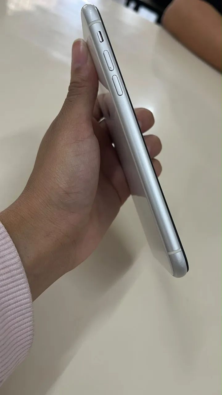 IPHONE XR - Foto 4