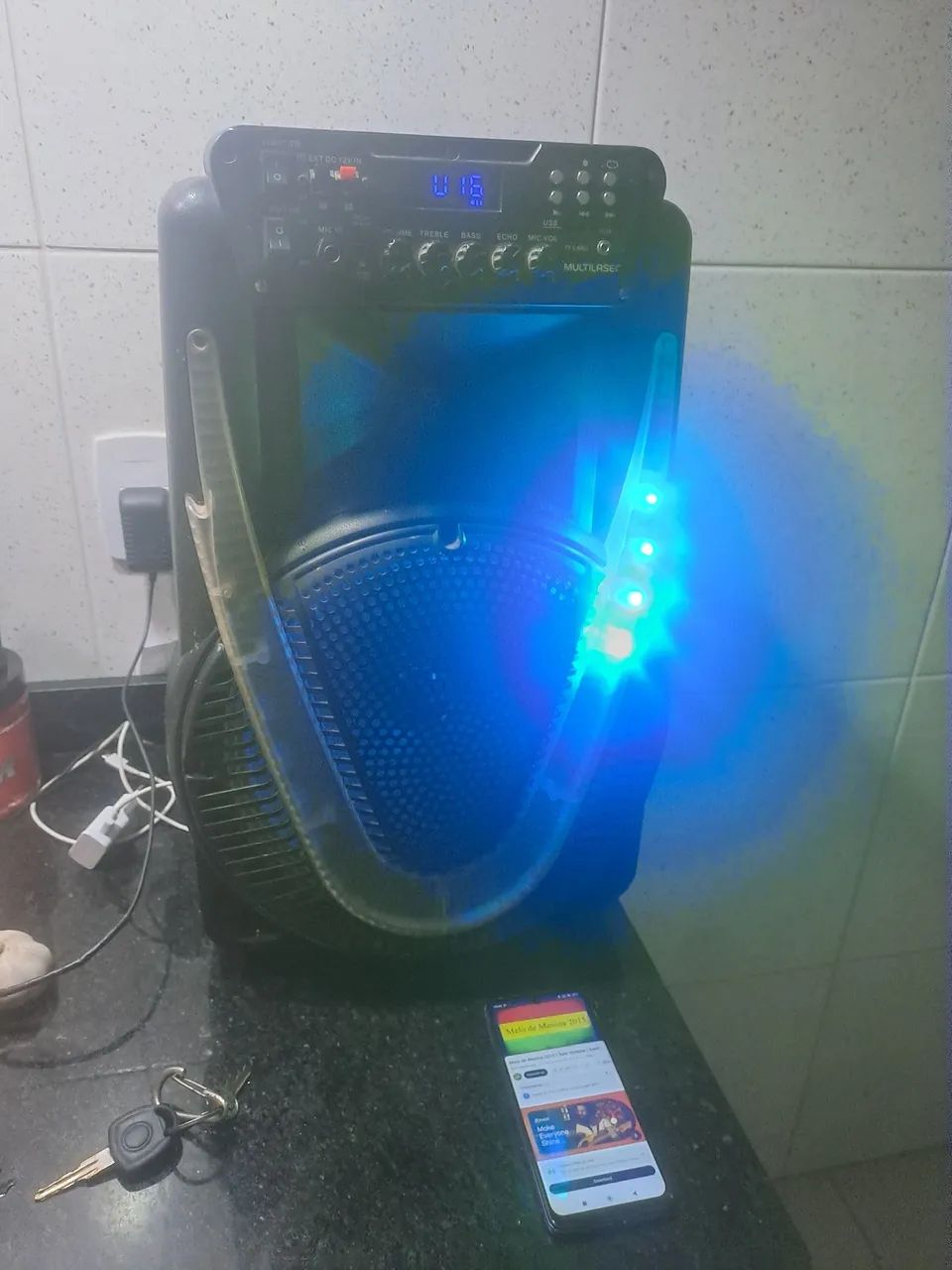 Vendo caixa de som marca Multilaser - Foto 2
