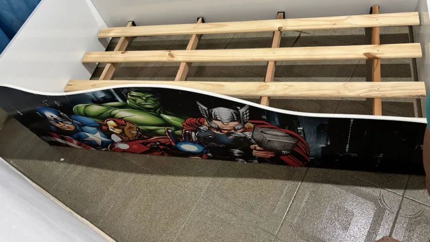 Mini Cama Infantil Vingadores (Marvel) - Muito Conservada!