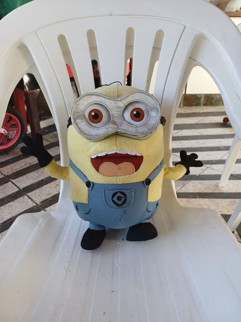 Boneco minions 