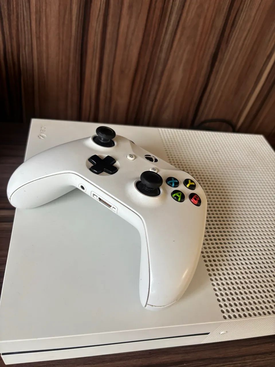 Vendo Xbox one S 1TB - Foto 2