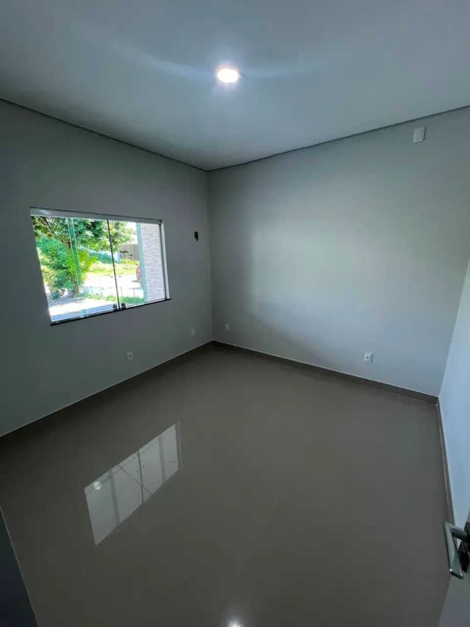 Casa Térrea no Passaredo /Mobiliada e Climatizada/03 Qts (2 Suítes) 04 Vagas - Foto 2